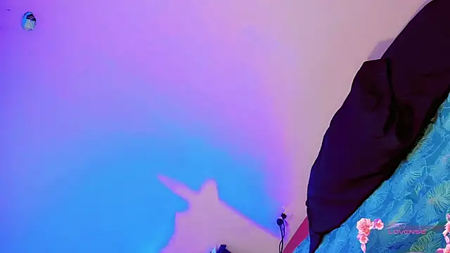 Tania Baker online show from April 10, 2026, 1:40 pm