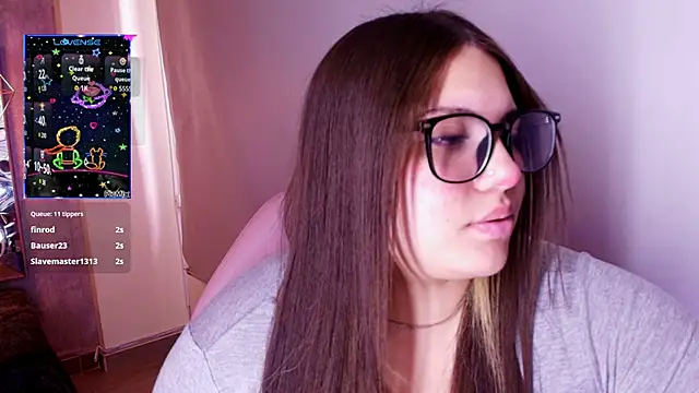 Dreamboo   online show from April 19, 2026, 6:10 pm
