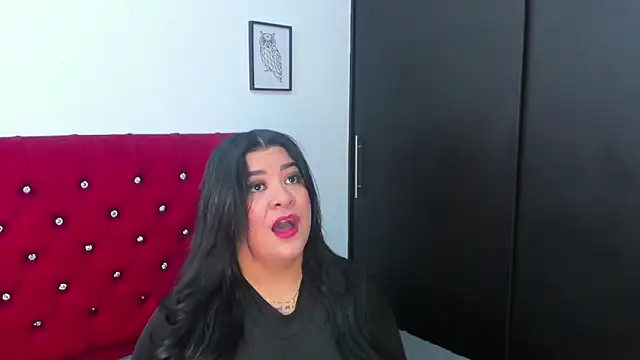 Snapshot of Katty_West chatting on April 13, 2026, 7:40 pm Katty West online show from April 13, 2026, 7:40 pm