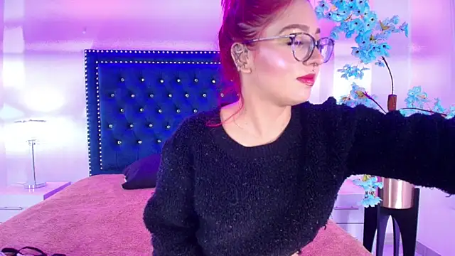 Snapshot of Amelie_adams chatting on April 22, 2026, 11:06 am Amelie adams online show from April 22, 2026, 11:06 am
