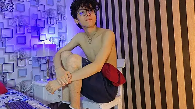 Twink Sebas7 online show from April 9, 2026, 12:11 pm