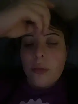 coraima333 online show from April 10, 2026, 2:07 am