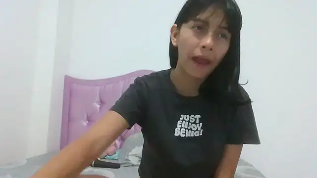 Snapshot of xoxo_anny chatting on July 4, 2026, 9:41 pm xoxo anny online show from July 4, 2026, 9:41 pm