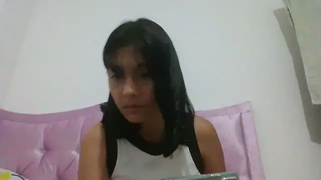 Snapshot of xoxo_anny chatting on July 17, 2026, 8:17 pm xoxo anny online show from July 17, 2026, 8:17 pm