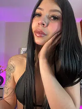 Snapshot of sweett_sophie1 chatting on July 11, 2026, 12:00 am sweett sophie1 online show from July 11, 2026, 12:00 am
