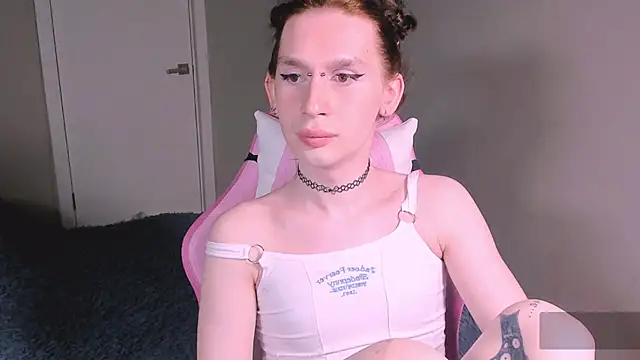 Mikaella Nicole online show from April 24, 2026, 8:11 pm
