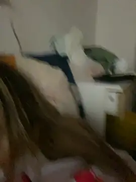 Mili Bou online show from April 17, 2026, 3:20 am