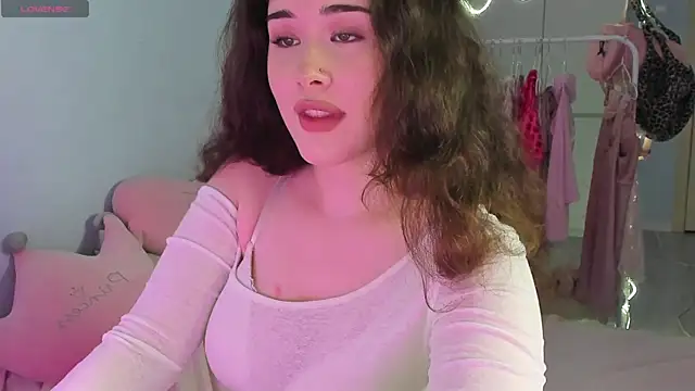 Snapshot of ChloeBlisss chatting on July 11, 2026, 8:36 am ChloeBlisss online show from July 11, 2026, 8:36 am