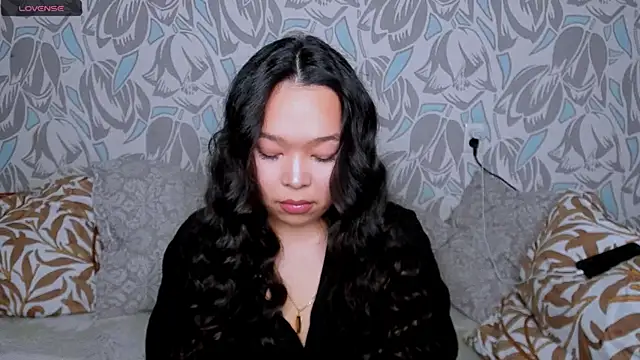 Zlata lee online show from May 12, 2026, 5:59 am