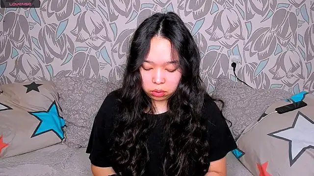 Zlata lee online show from May 19, 2026, 3:57 am