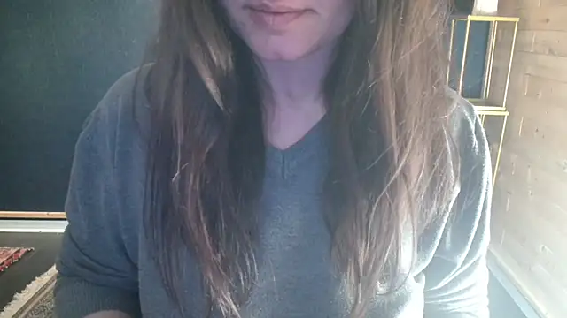 NicoleLove  online show from April 27, 2026, 7:17 am