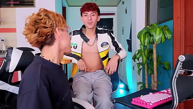 Ryan y tony online show from April 9, 2026, 6:47 pm