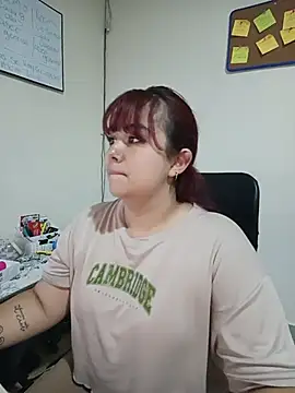 Snapshot of AliceScoot_ chatting on May 21, 2026, 6:05 pm AliceScoot online show from May 21, 2026, 6:05 pm