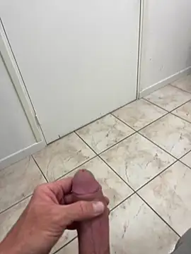 Snapshot of davidf0006 chatting on April 9, 2026, 3:07 pm davidf0006 online show from April 9, 2026, 3:07 pm