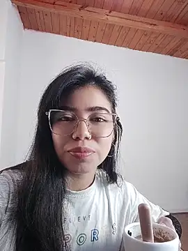 Iam eli09 online show from June 15, 2026, 12:12 am