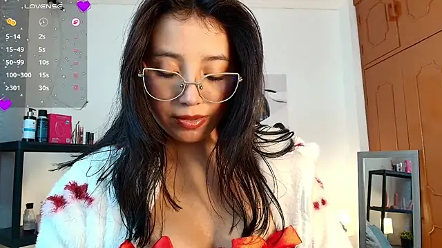 Snapshot of Luna_Ferrer10 chatting on June 8, 2026, 9:26 pm Luna Ferrer10 online show from June 8, 2026, 9:26 pm