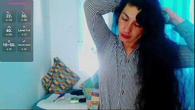 Snapshot of diosa_gil chatting on April 18, 2026, 12:18 pm diosa gil online show from April 18, 2026, 12:18 pm