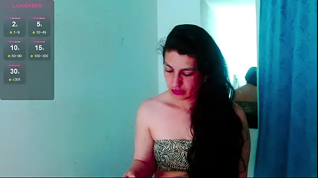 Snapshot of diosa_gil chatting on May 27, 2026, 12:53 am diosa gil online show from May 27, 2026, 12:53 am