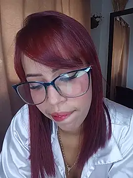 Snapshot of Samiragrey chatting on August 7, 2026, 3:18 pm Samiragrey online show from August 7, 2026, 3:18 pm