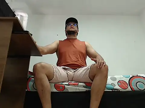 Masterboy00 online show from April 14, 2026, 2:33 pm