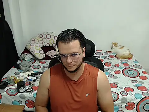 Masterboy00 online show from April 15, 2026, 7:58 pm