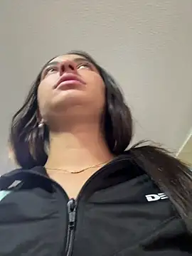Lucyfer-fire online show from May 6, 2026, 11:14 am