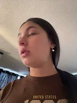 Lucyfer-fire online show from May 7, 2026, 11:35 am