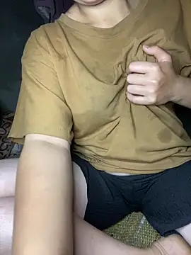 MisuSmile online show from April 14, 2026, 11:43 pm