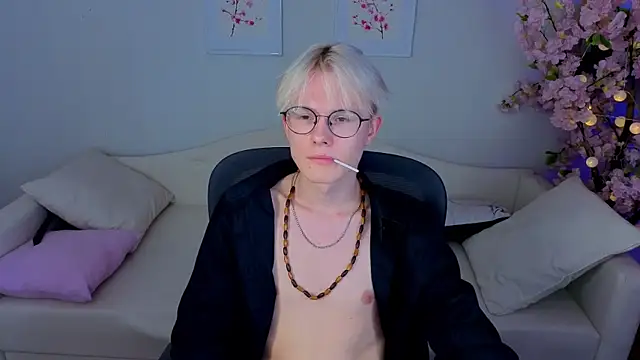 Snapshot of Liam_Blair chatting on July 22, 2026, 3:36 pm Liam Blair online show from July 22, 2026, 3:36 pm
