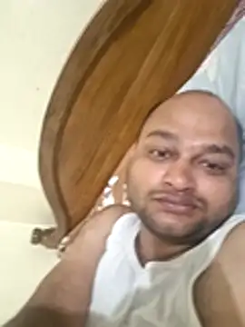 Snapshot of thenudemale chatting on May 17, 2026, 5:40 am thenudemale online show from May 17, 2026, 5:40 am