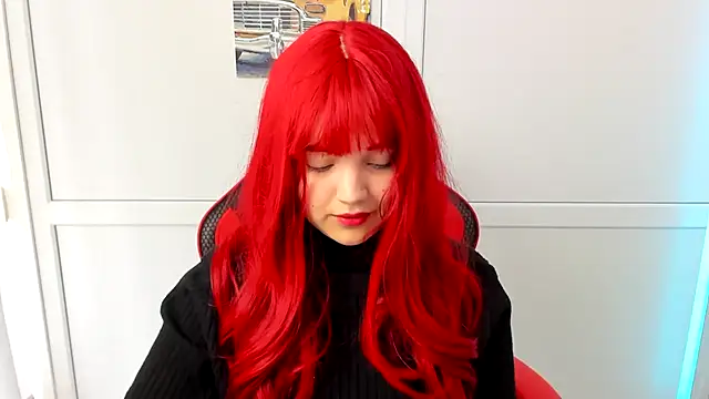 Snapshot of Caroline_cutte chatting on April 11, 2026, 7:45 am Caroline cutte online show from April 11, 2026, 7:45 am