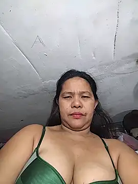 FILIPINAPUSSYPINAY online show from May 12, 2026, 6:10 am