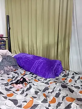HotBabe 04 online show from May 28, 2026, 5:48 am