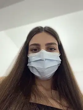  Mia L  online show from April 10, 2026, 5:20 pm