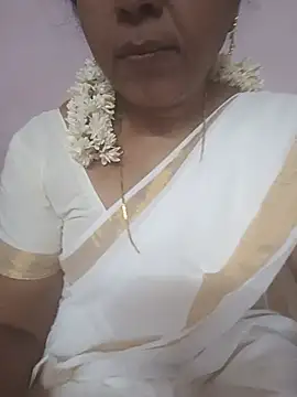 Snapshot of Tamilaunty35 chatting on July 16, 2026, 1:08 pm Tamilaunty35 online show from July 16, 2026, 1:08 pm