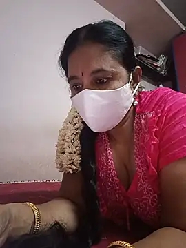 Snapshot of Tamilaunty35 chatting on July 5, 2026, 9:54 pm Tamilaunty35 online show from July 5, 2026, 9:54 pm