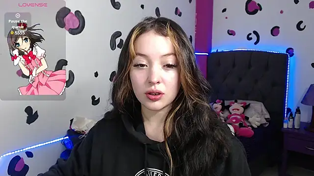 vero doll12 online show from June 11, 2026, 1:52 pm