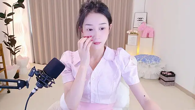 Snapshot of Dancing-CoCo-Pro chatting on July 9, 2026, 4:13 am Dancing-CoCo-Pro online show from July 9, 2026, 4:13 am
