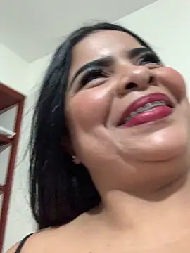 Snapshot of megan_purpura chatting on May 25, 2026, 7:12 pm megan purpura online show from May 25, 2026, 7:12 pm