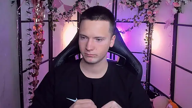 ZackVibe online show from April 14, 2026, 5:12 am