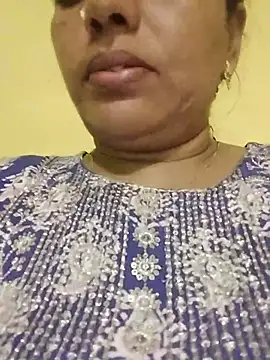 Snapshot of Monika_telugu_queen chatting on July 7, 2026, 1:58 pm Monika telugu queen online show from July 7, 2026, 1:58 pm