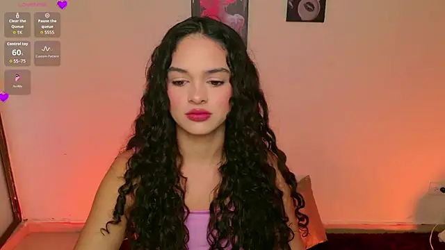Snapshot of MaraVelvett chatting on June 12, 2026, 12:03 pm MaraVelvett online show from June 12, 2026, 12:03 pm