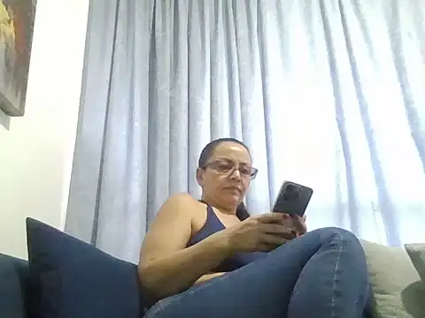 Snapshot of Marya_Belle chatting on June 14, 2026, 10:44 pm Marya Belle online show from June 14, 2026, 10:44 pm