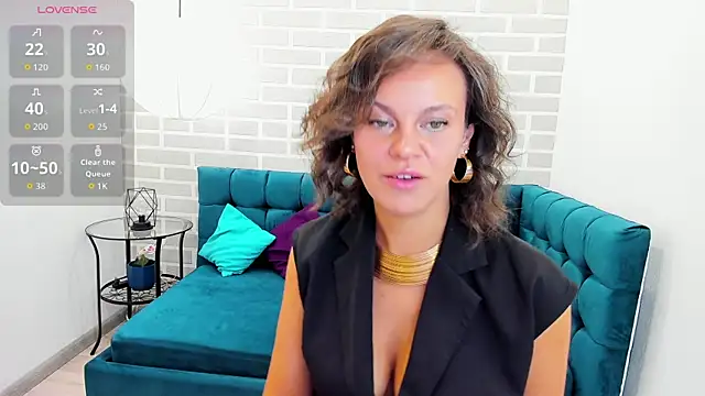 Snapshot of Kira_Steel chatting on July 18, 2026, 1:03 am Kira Steel online show from July 18, 2026, 1:03 am