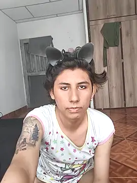 Ericahot3 online show from April 16, 2026, 6:08 pm