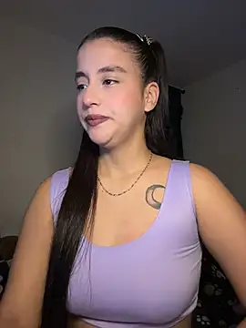 Cherry Dark  online show from April 17, 2026, 3:20 am