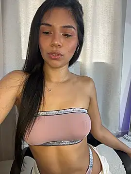 MauraGrayy online show from June 21, 2026, 7:52 pm