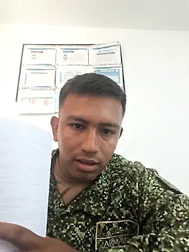 Snapshot of SnoozingThiamine chatting on April 28, 2026, 1:59 pm SnoozingThiamine online show from April 28, 2026, 1:59 pm
