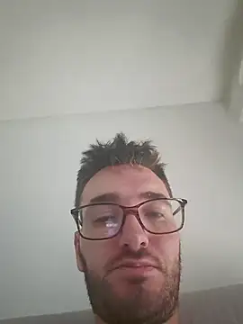 christo85000 online show from May 3, 2026, 5:05 pm