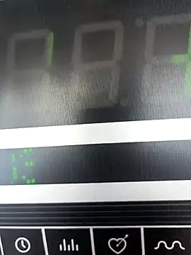 meladinhaa69 online show from April 17, 2026, 3:15 pm